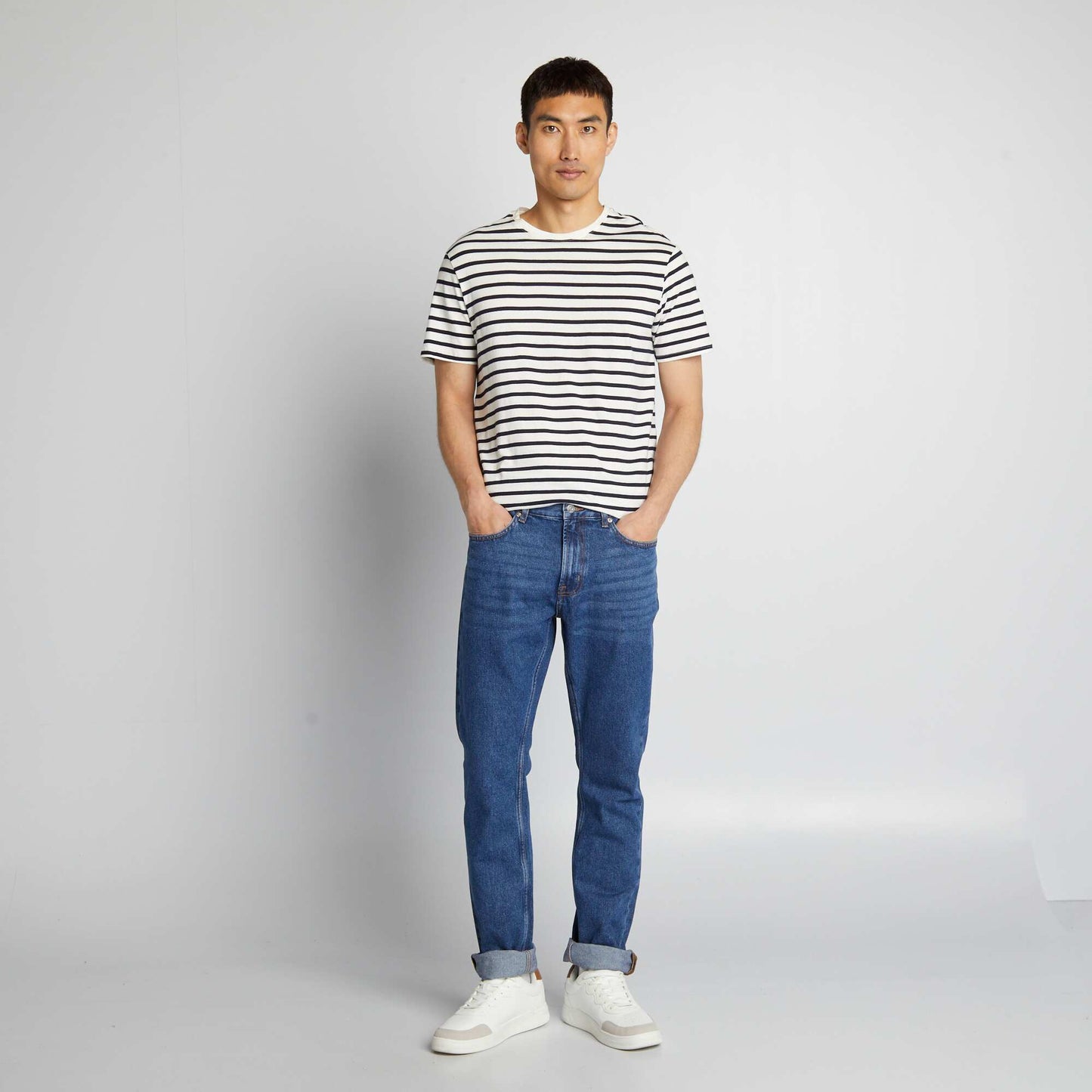 AYX95_9_ZC1