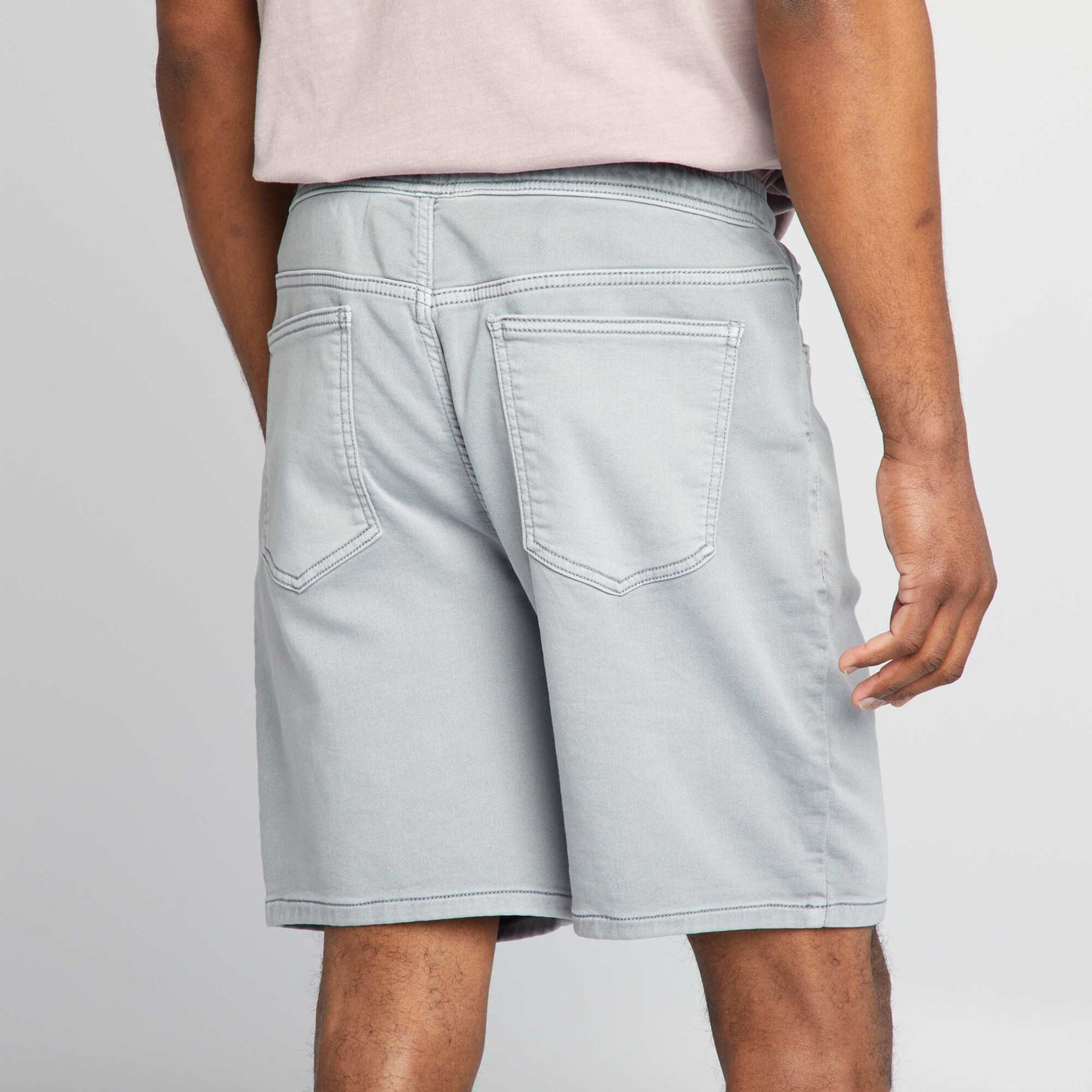 Plain jogger-style Bermuda shorts BLUE