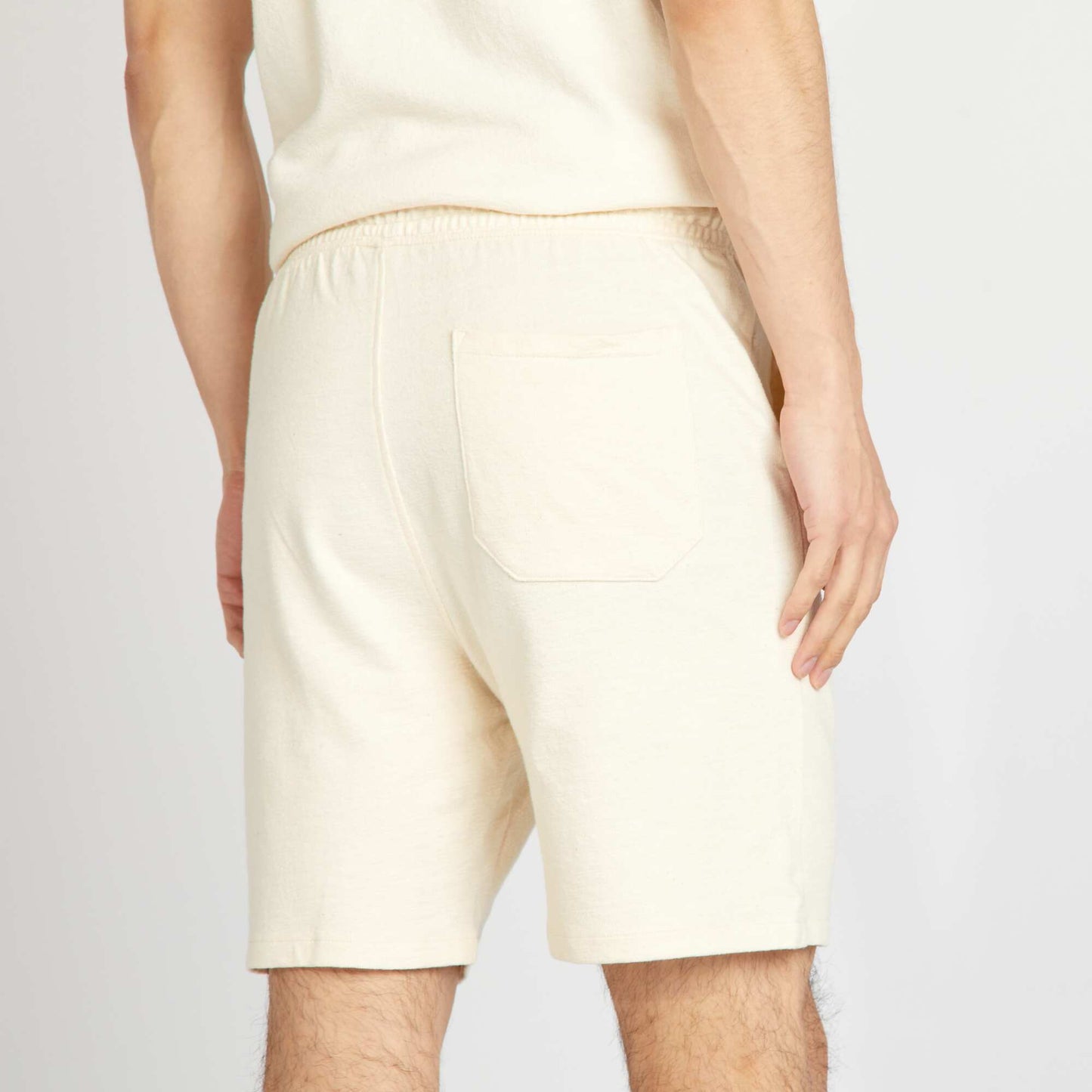 Lightweight sweatshirt fabric Bermuda shorts WHITE