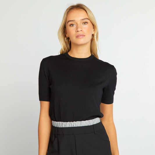 Short-sleeved sweater black