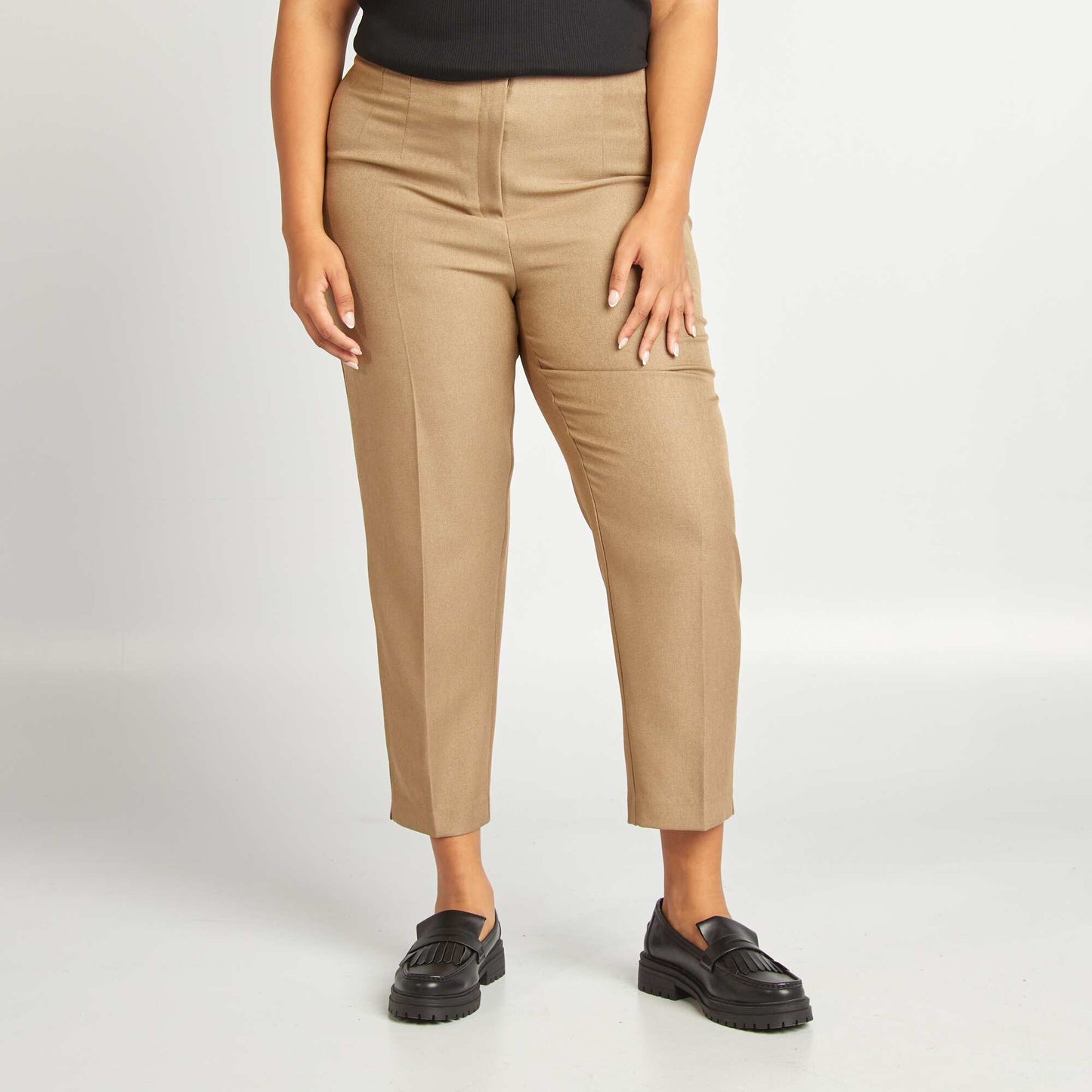 High-waisted cigarette trousers BEIGE