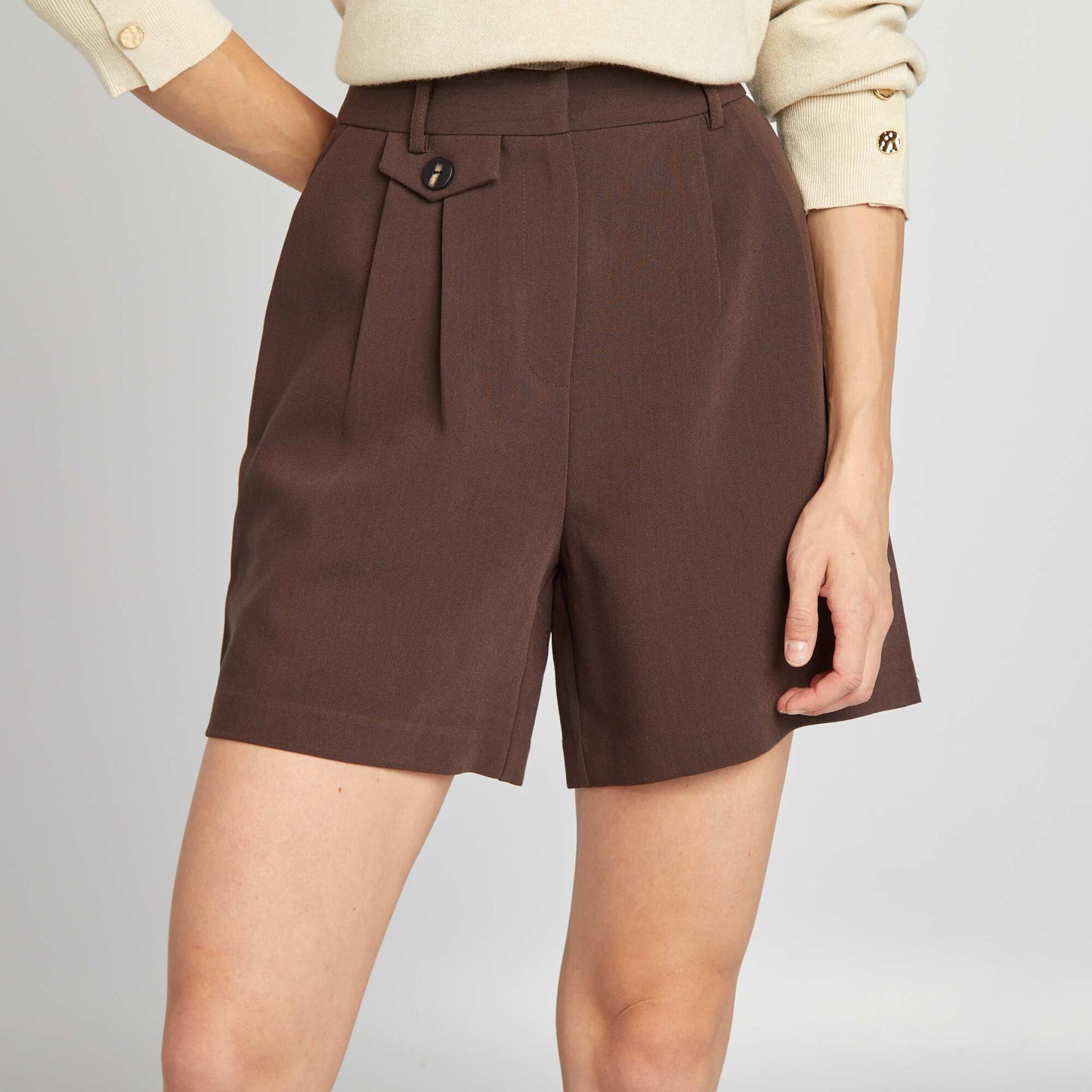 High-waisted tailored shorts BROWN