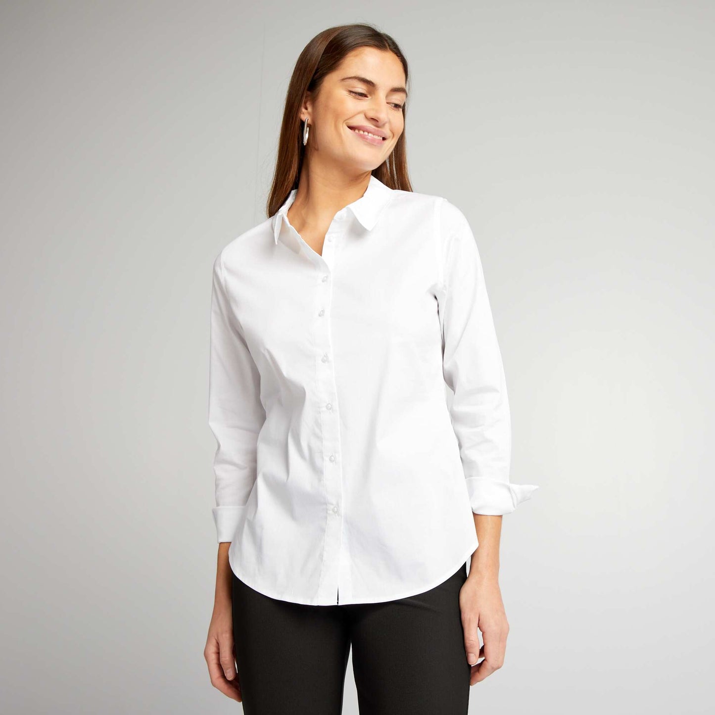 Fitted shirt with cutaway collar white