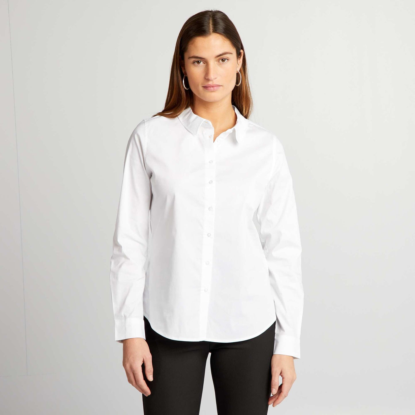 Fitted shirt with cutaway collar white