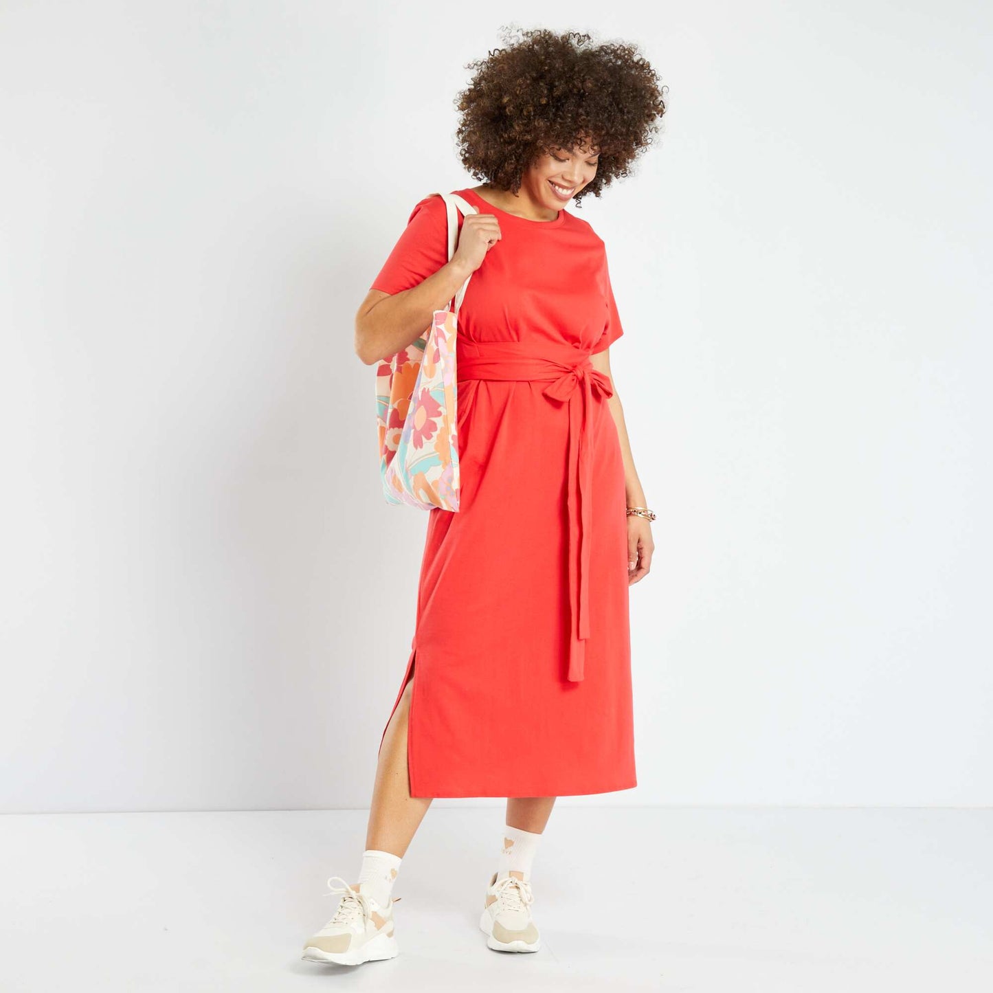 Mid-length jersey dress with belt red